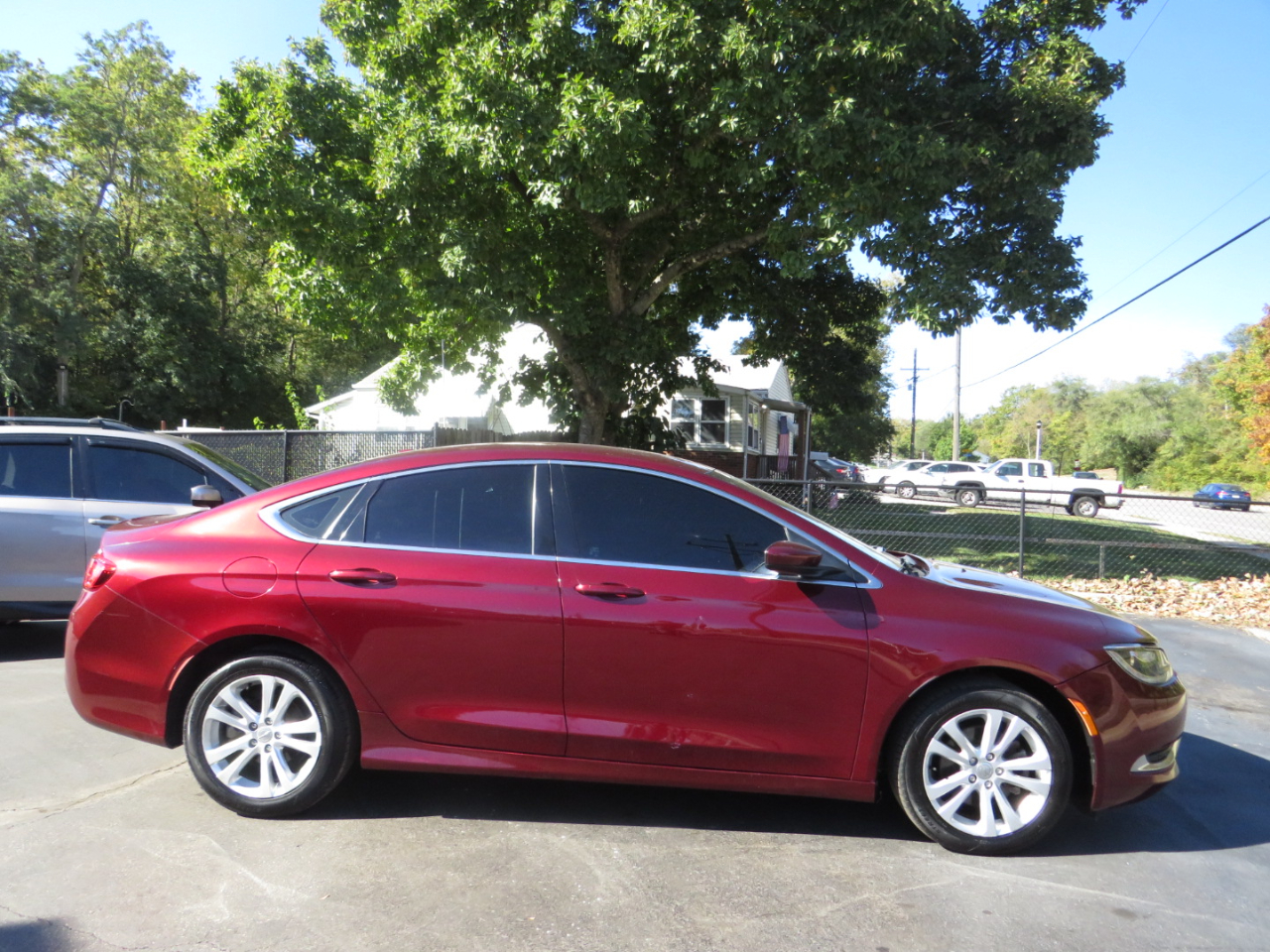 Chrysler 200 4dr Sdn Limited FWD 2015 Chrysler 200 4dr Sdn Limited FWD 2015