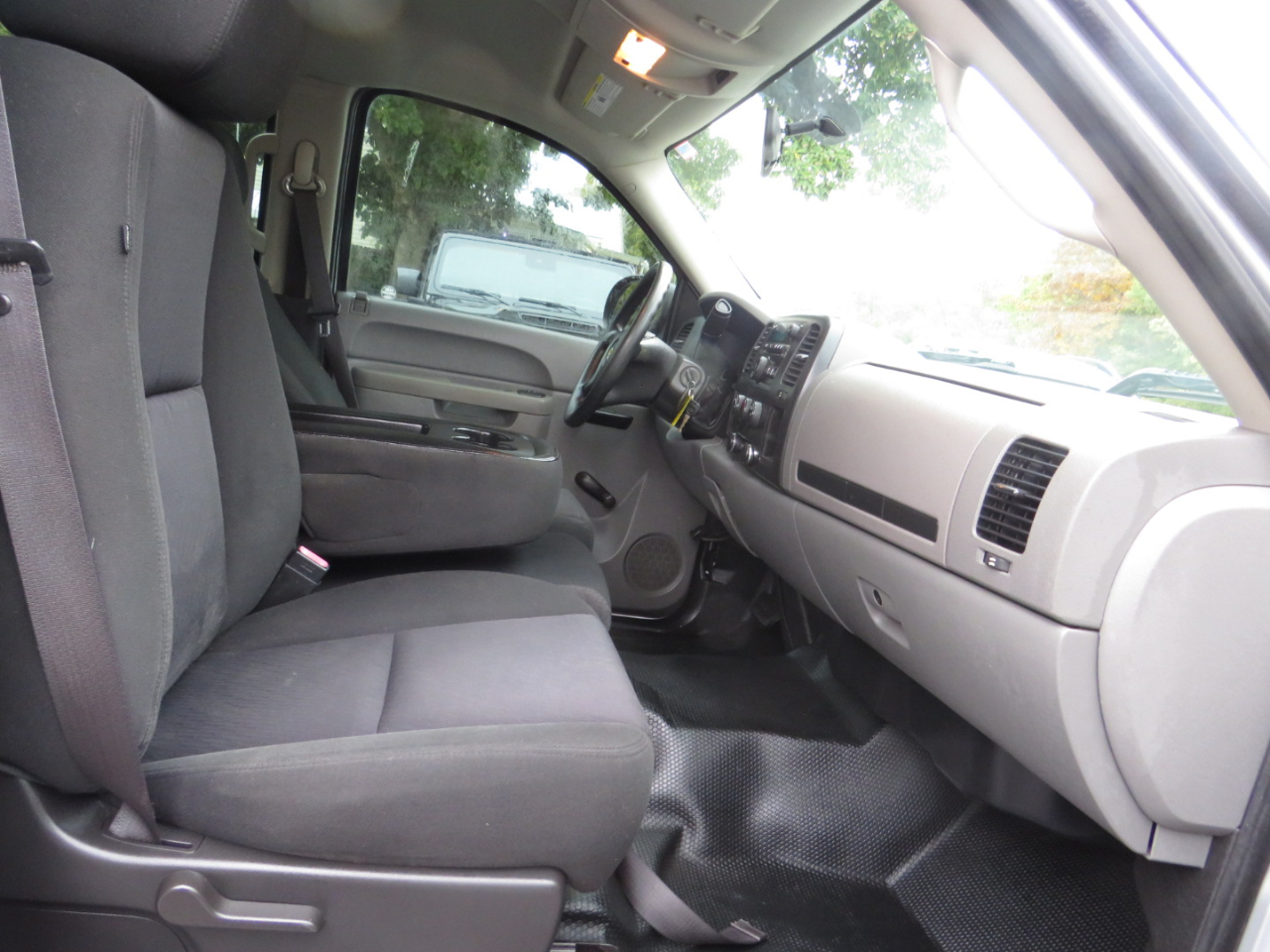 Chevrolet Silverado 1500 2WD Crew Cab 143.5" Work Truck 2012 Chevrolet Silverado 1500 2WD Crew Cab 143.5" Work Truck 2012