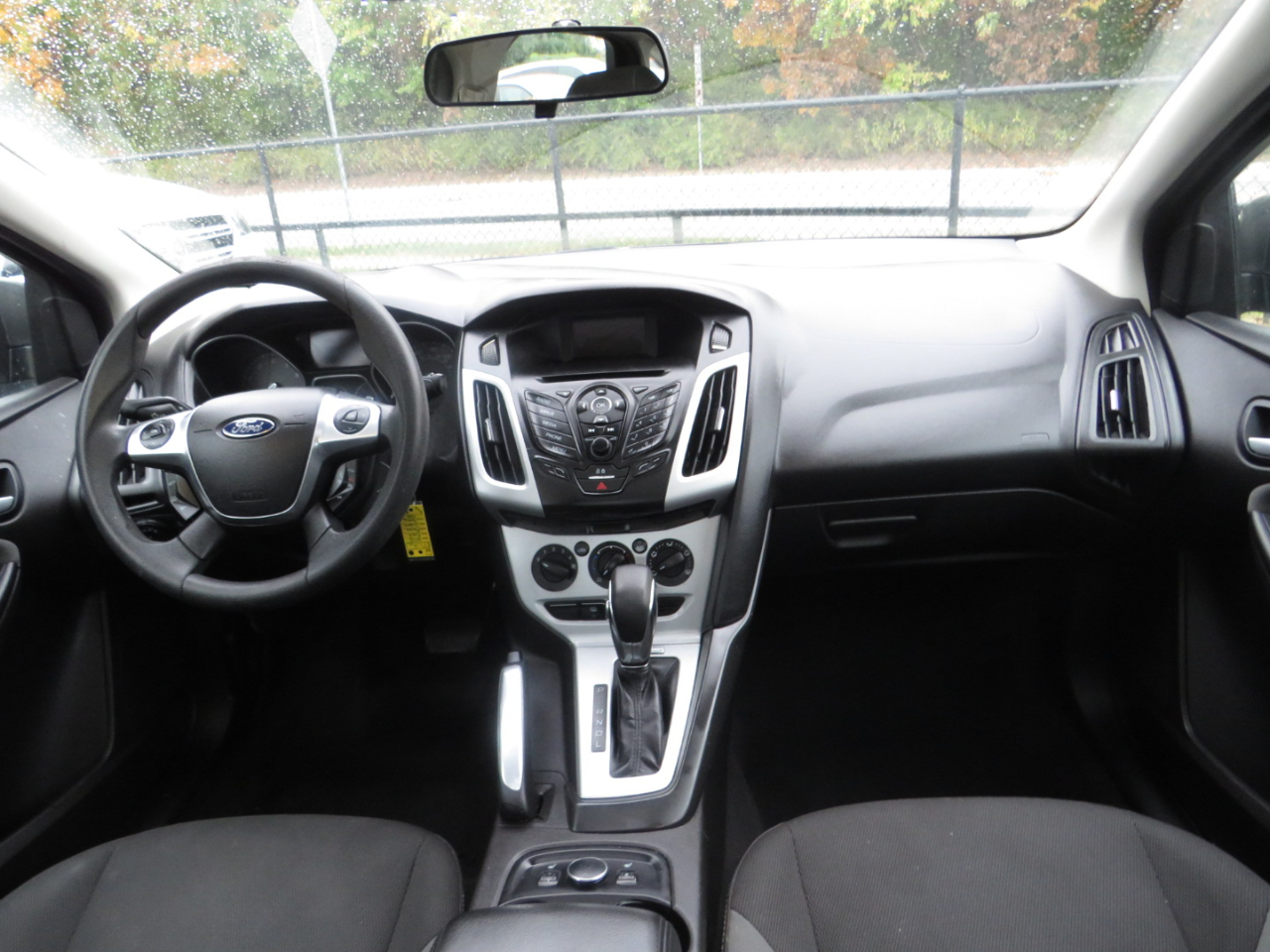 Ford Focus 4dr Sdn SE 2013 Ford Focus 4dr Sdn SE 2013