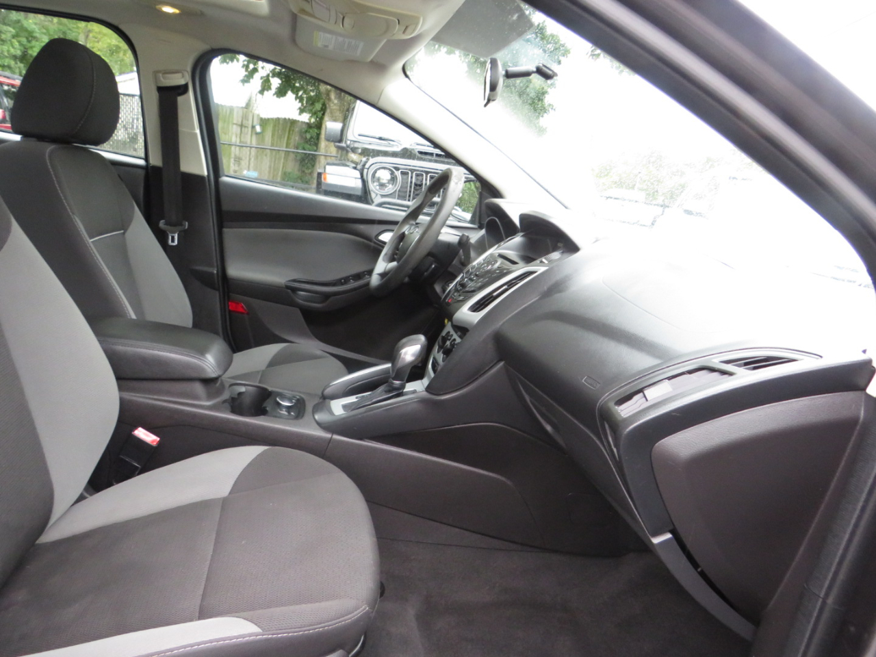 Ford Focus 4dr Sdn SE 2013 Ford Focus 4dr Sdn SE 2013