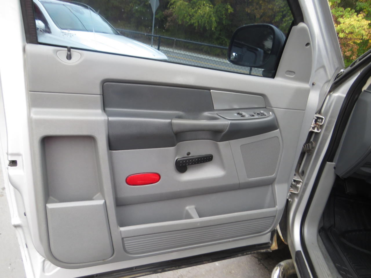 Dodge Ram 1500 4WD Reg Cab 120.5" SLT 2008 Dodge Ram 1500 4WD Reg Cab 120.5" SLT 2008