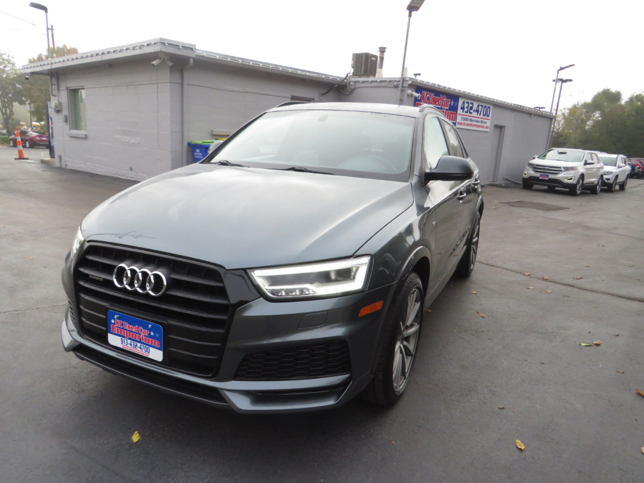 Audi Q3 2.0 TFSI Sport Premium Plus quattro AWD 2018 Audi Q3 2.0 TFSI Sport Premium Plus quattro AWD 2018