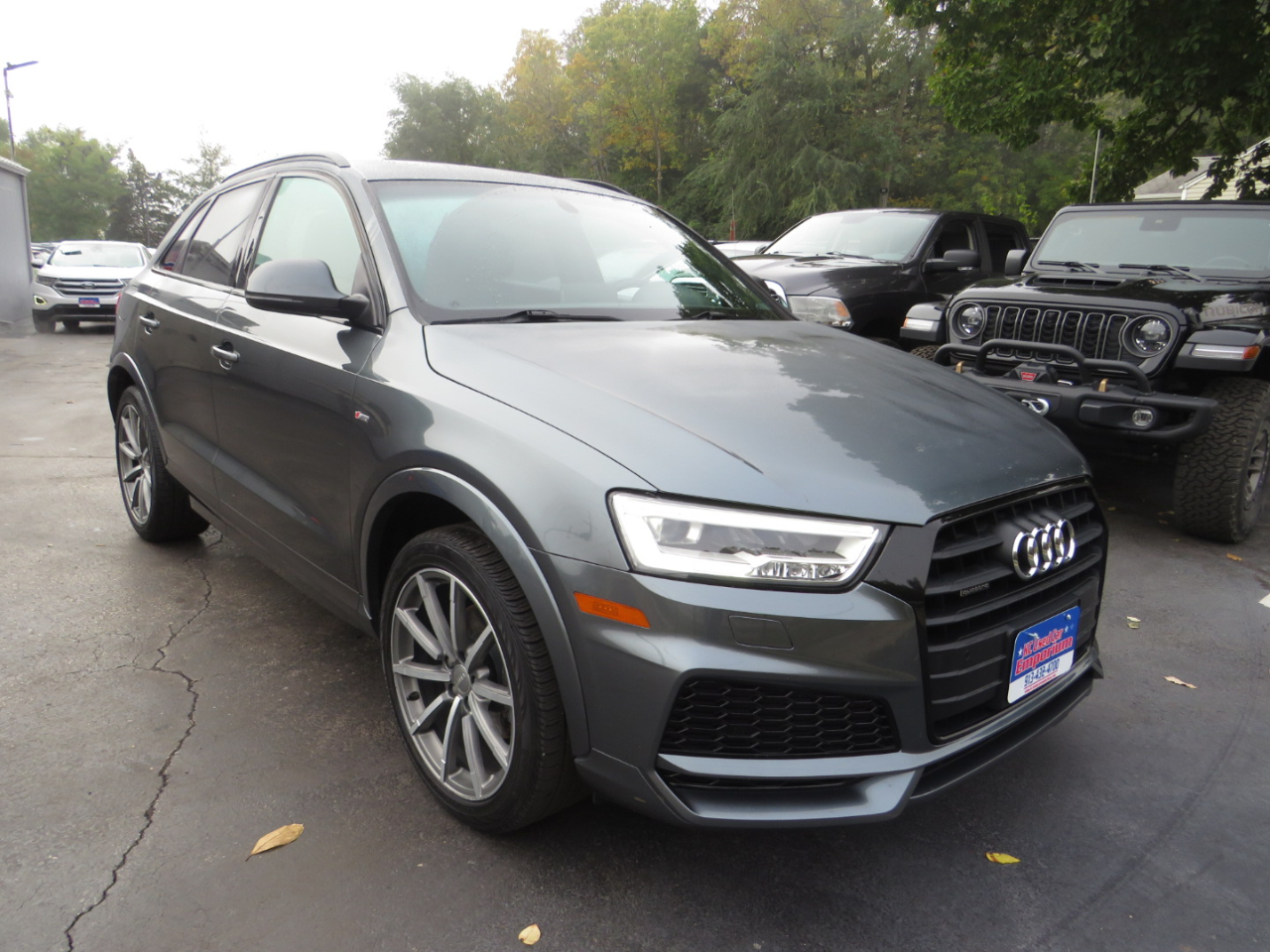 Audi Q3 2.0 TFSI Sport Premium Plus quattro AWD 2018 Audi Q3 2.0 TFSI Sport Premium Plus quattro AWD 2018