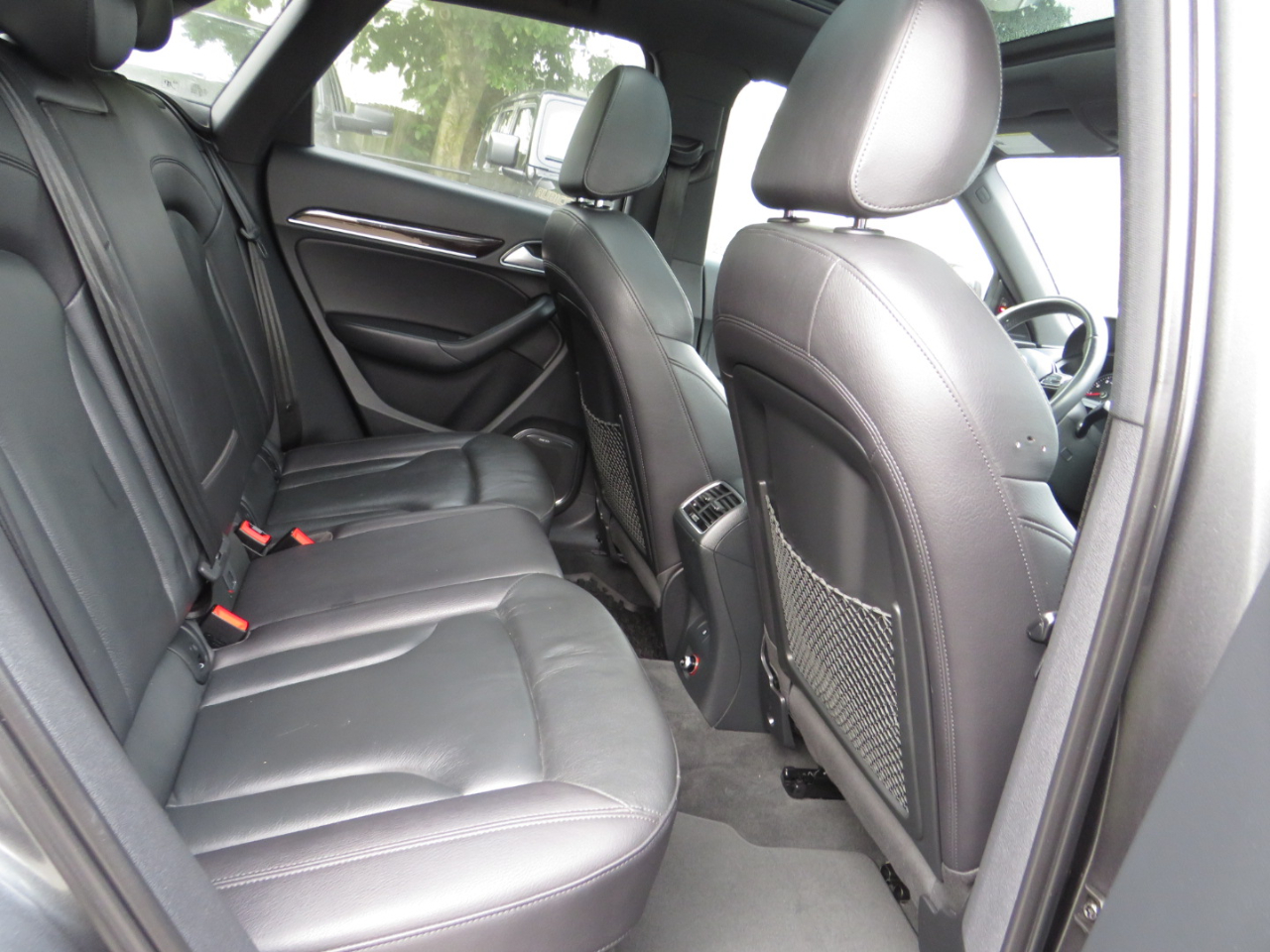 Audi Q3 2.0 TFSI Sport Premium Plus quattro AWD 2018 Audi Q3 2.0 TFSI Sport Premium Plus quattro AWD 2018