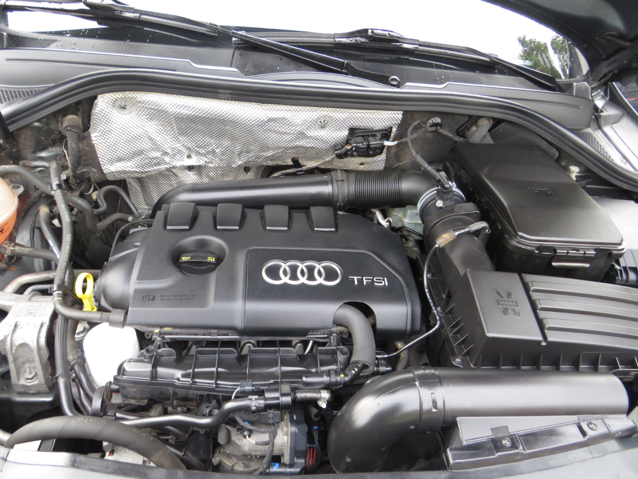 Audi Q3 2.0 TFSI Sport Premium Plus quattro AWD 2018 Audi Q3 2.0 TFSI Sport Premium Plus quattro AWD 2018