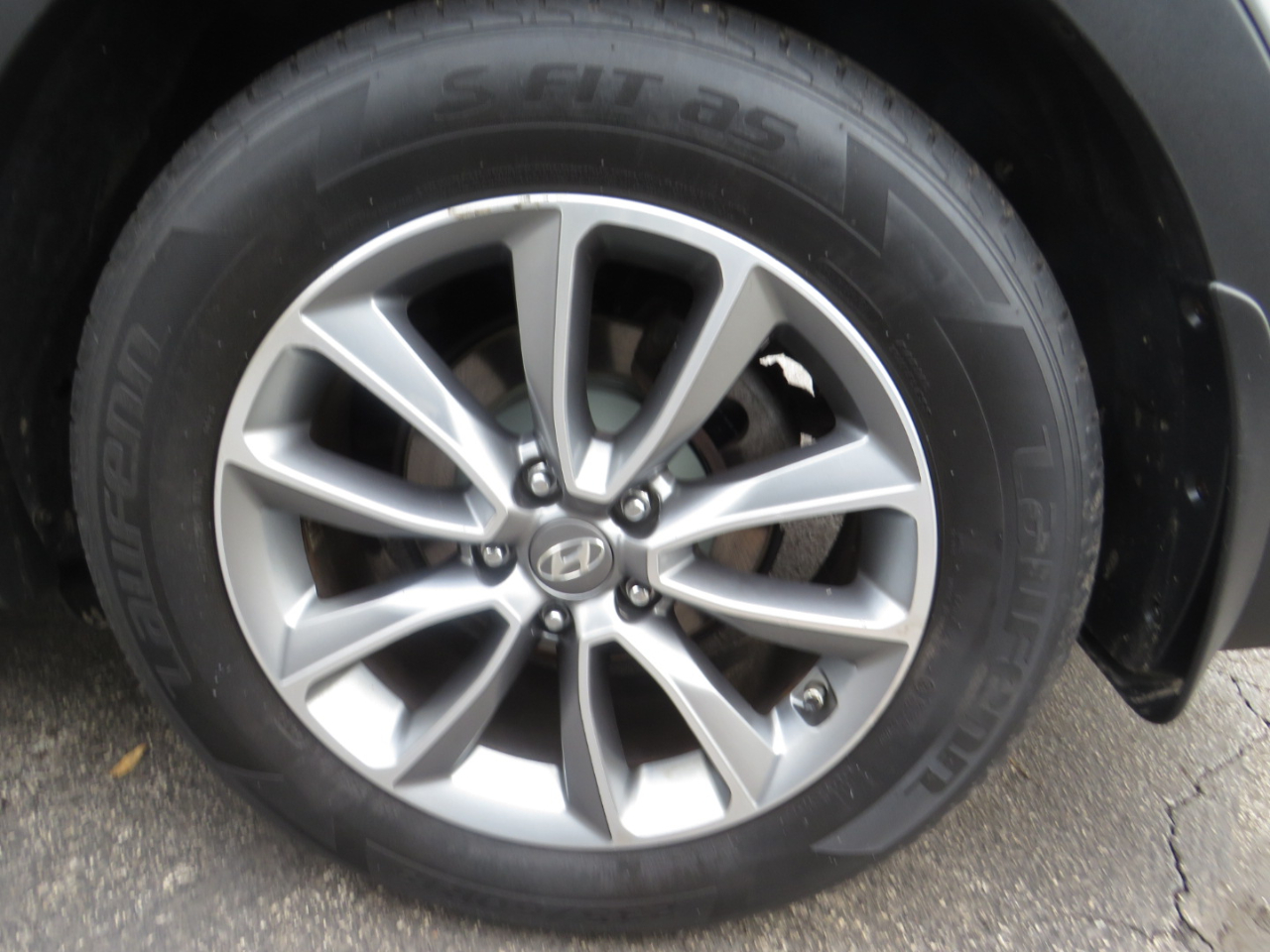 Hyundai Santa Fe SE 3.3L Auto AWD 2017 Hyundai Santa Fe SE 3.3L Auto AWD 2017