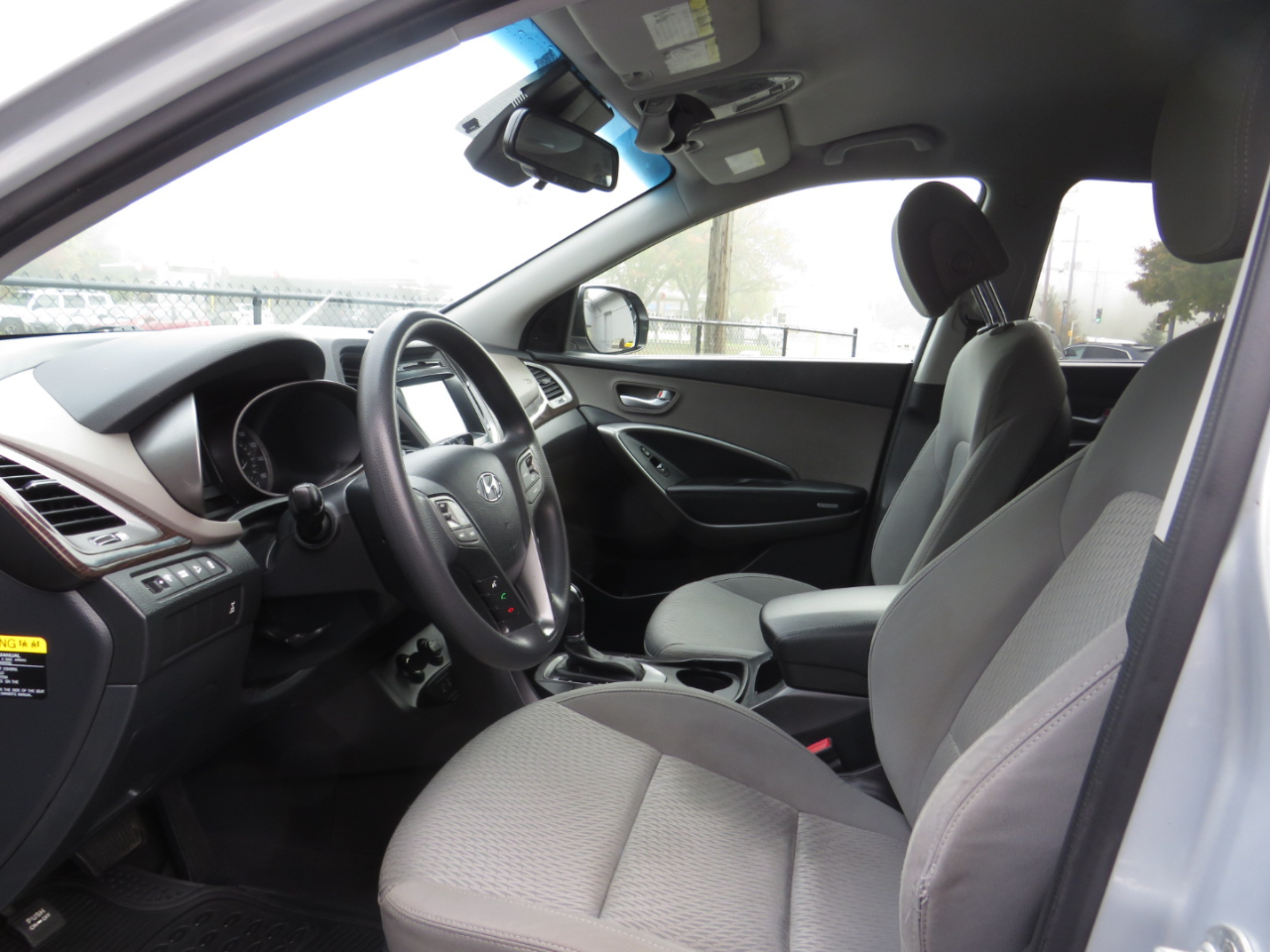 Hyundai Santa Fe SE 3.3L Auto AWD 2017 Hyundai Santa Fe SE 3.3L Auto AWD 2017