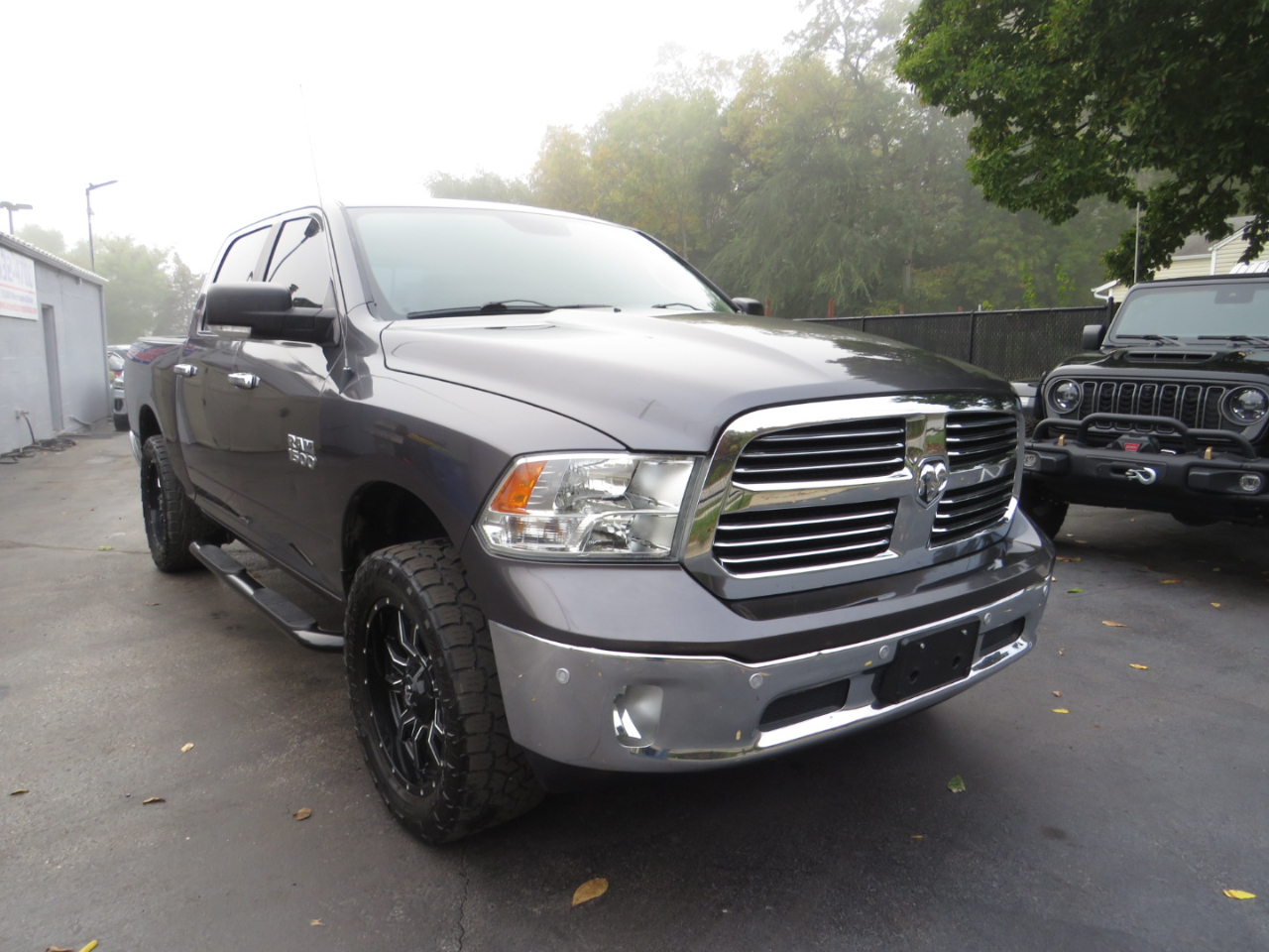 RAM 1500 4WD Crew Cab 140.5" Big Horn 2016 RAM 1500 4WD Crew Cab 140.5" Big Horn 2016