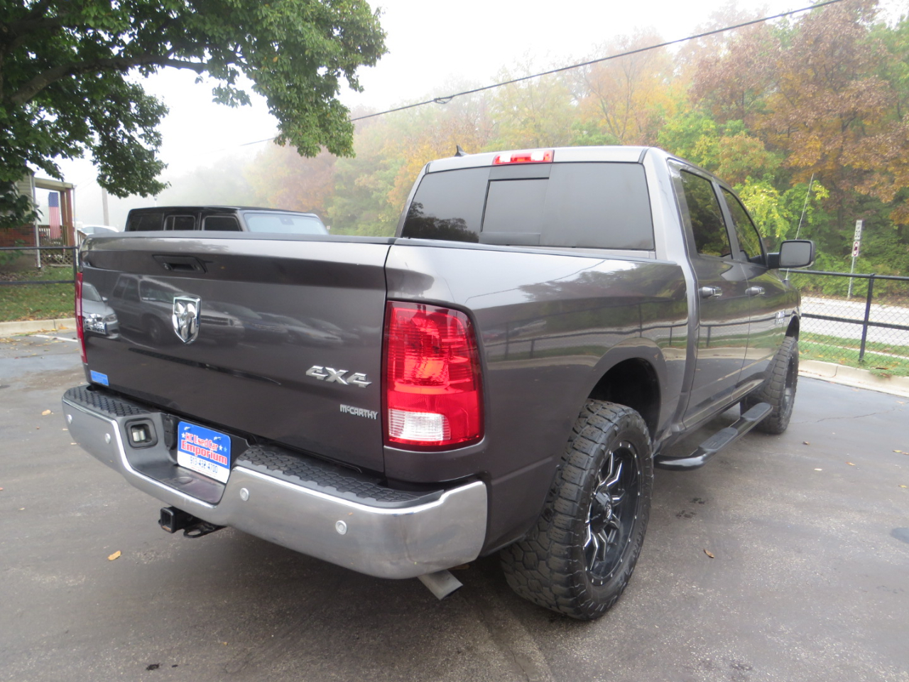 RAM 1500 4WD Crew Cab 140.5" Big Horn 2016 RAM 1500 4WD Crew Cab 140.5" Big Horn 2016