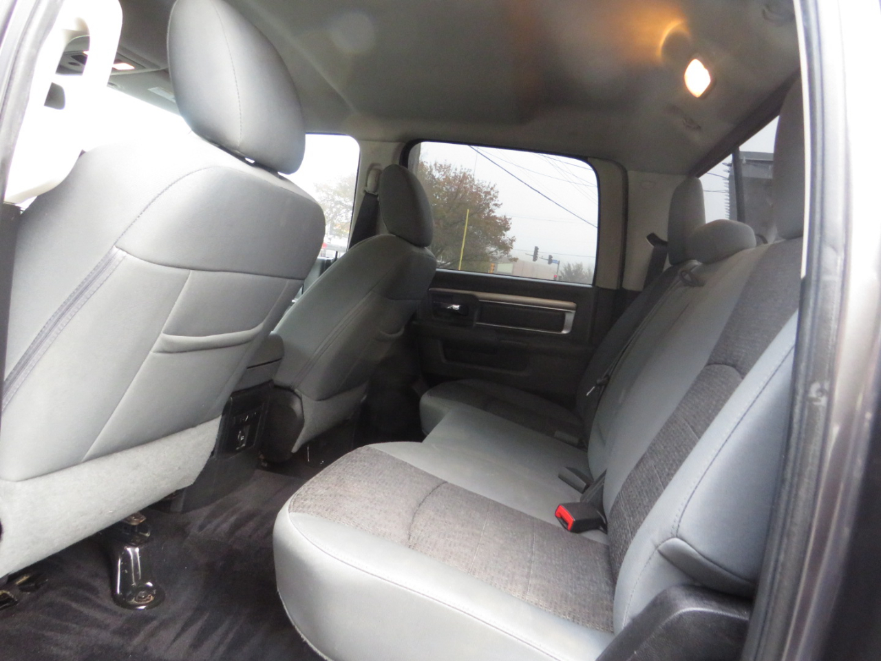 RAM 1500 4WD Crew Cab 140.5" Big Horn 2016 RAM 1500 4WD Crew Cab 140.5" Big Horn 2016