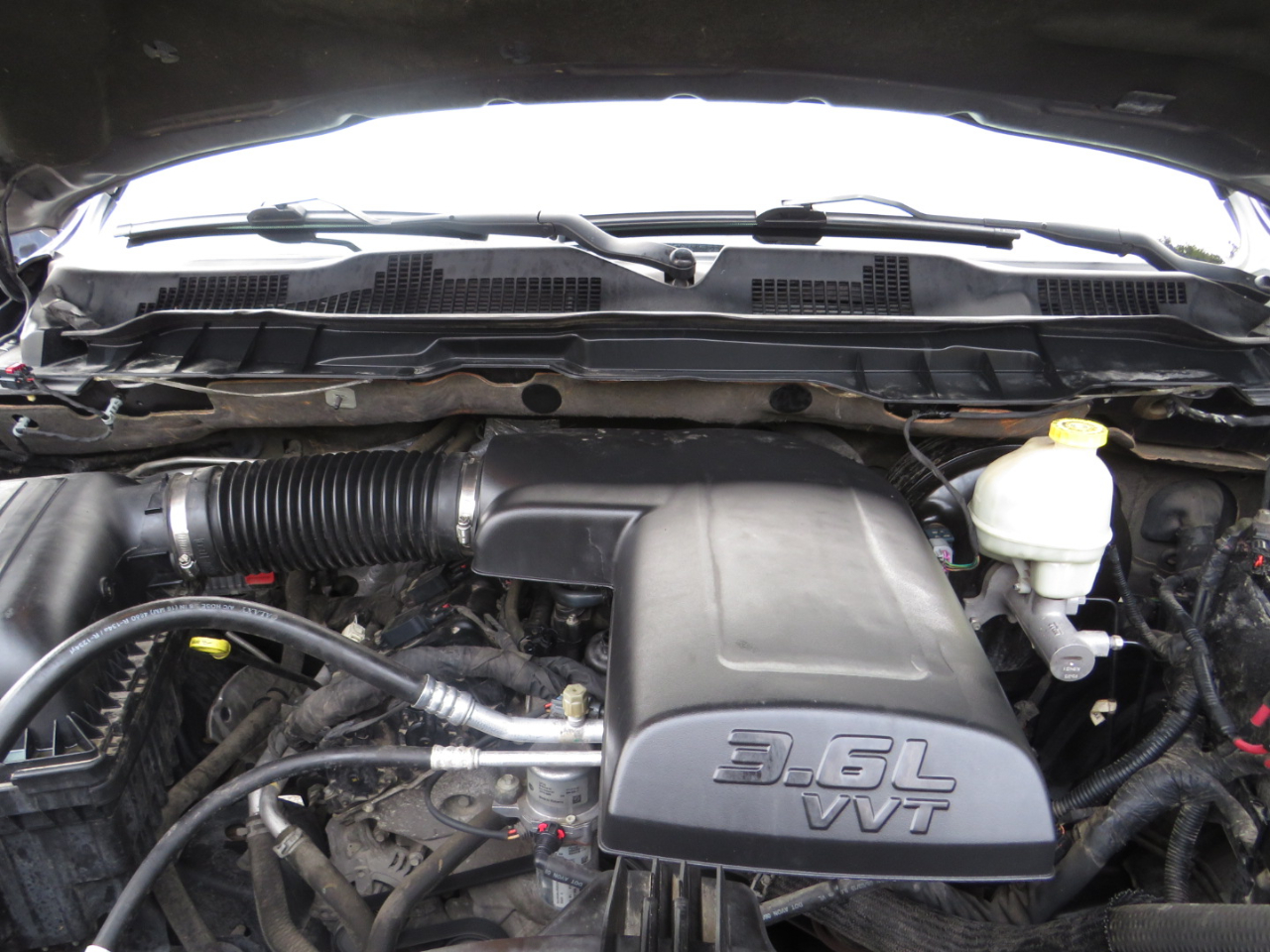 RAM 1500 4WD Crew Cab 140.5" Big Horn 2016 RAM 1500 4WD Crew Cab 140.5" Big Horn 2016