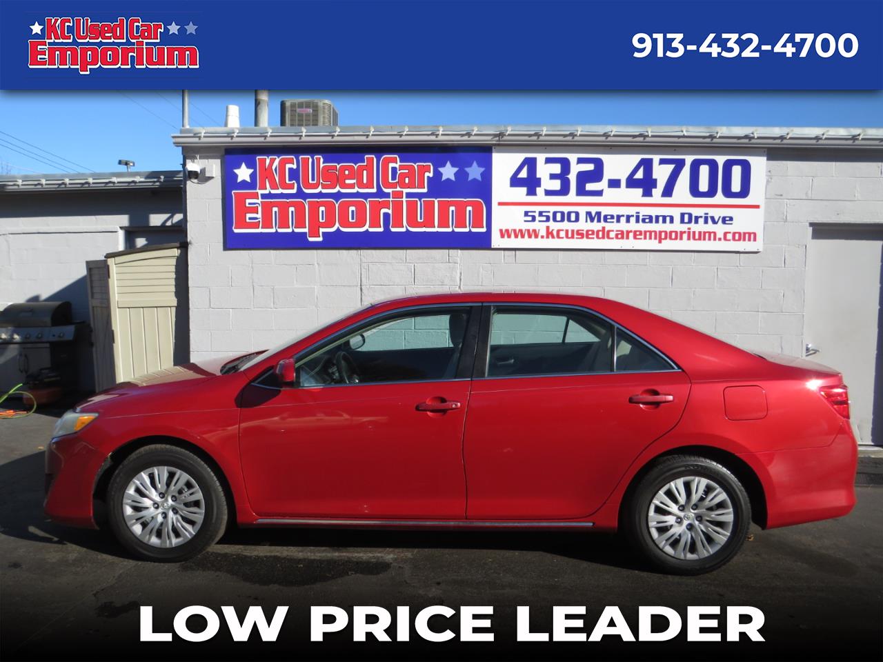 2013 Toyota Camry 4dr Sdn I4 Auto XLE (Natl)