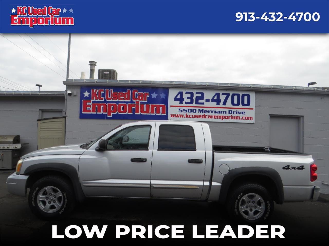 2005 Dodge Dakota 4dr Quad Cab 131" WB 4WD SLT