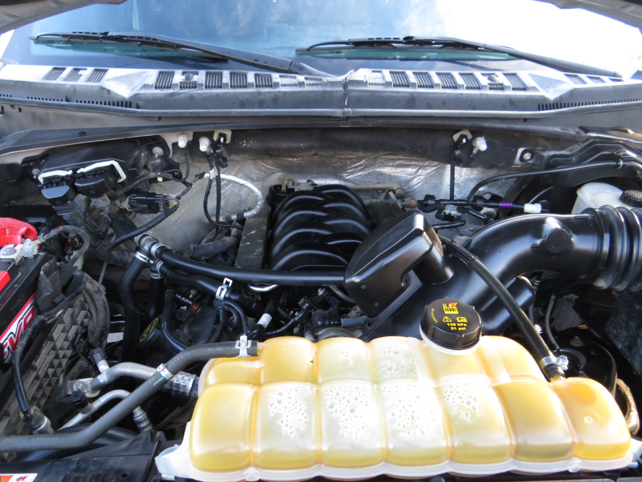 Ford F-150 4WD SuperCab 145" Lariat 2016