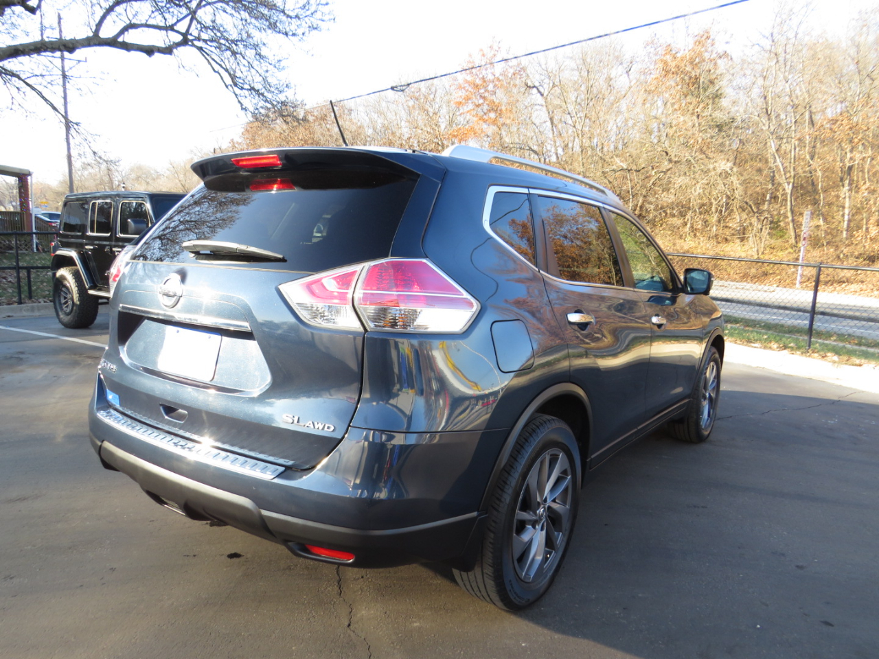 Nissan Rogue AWD 4dr SL 2016