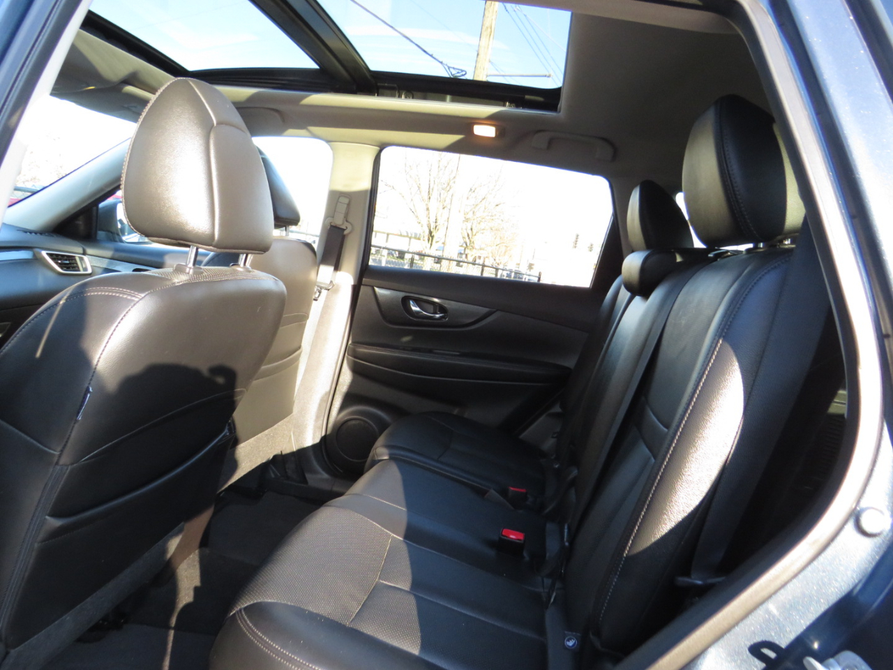 Nissan Rogue AWD 4dr SL 2016