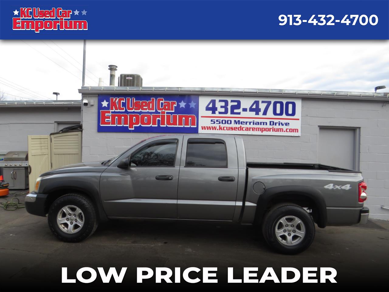 2005 Dodge Dakota 4dr Quad Cab 131" WB 4WD SLT