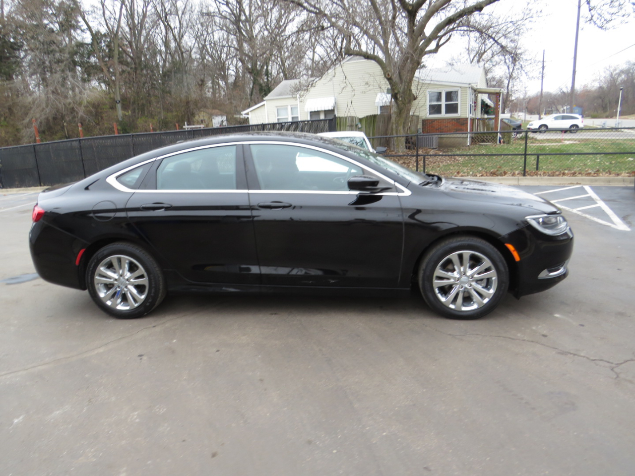 Chrysler 200 4dr Sdn Limited FWD 2015