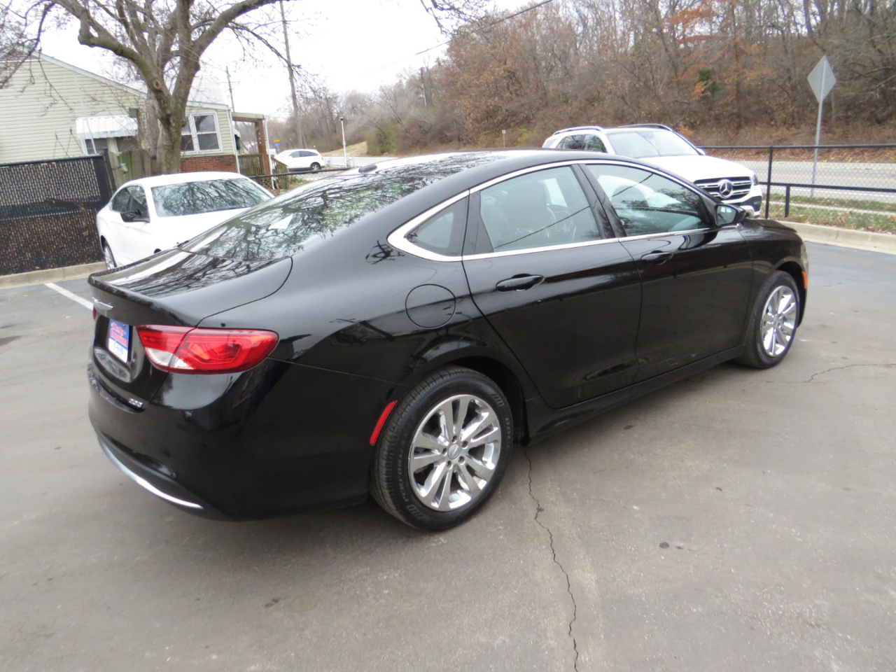 Chrysler 200 4dr Sdn Limited FWD 2015