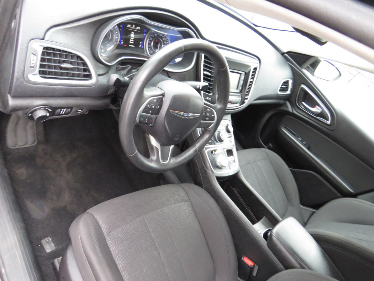 Chrysler 200 4dr Sdn Limited FWD 2015