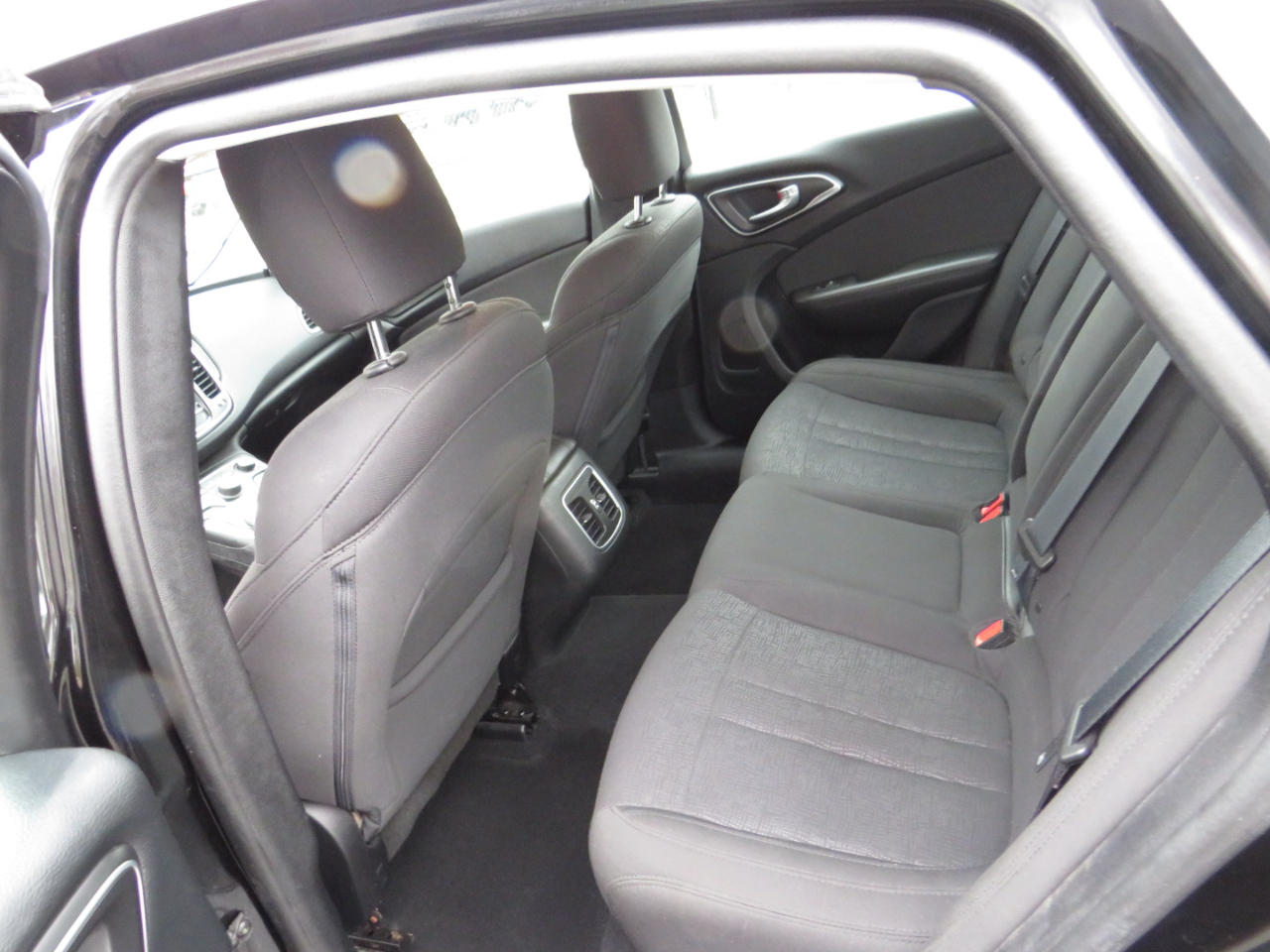 Chrysler 200 4dr Sdn Limited FWD 2015