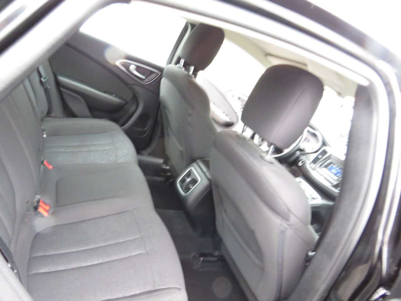 Chrysler 200 4dr Sdn Limited FWD 2015