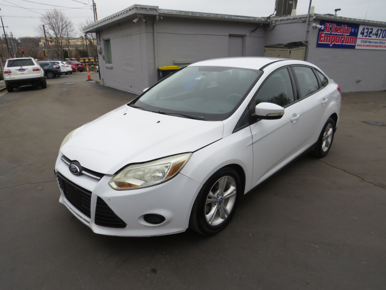 Ford Focus 4dr Sdn SE 2013