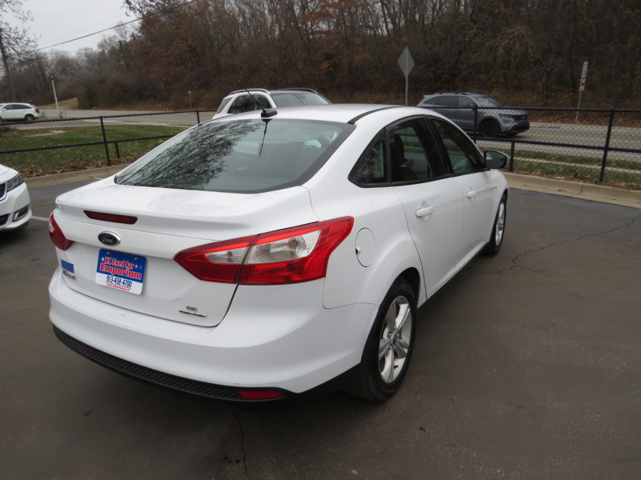 Ford Focus 4dr Sdn SE 2013