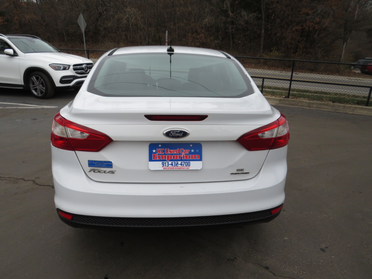 Ford Focus 4dr Sdn SE 2013