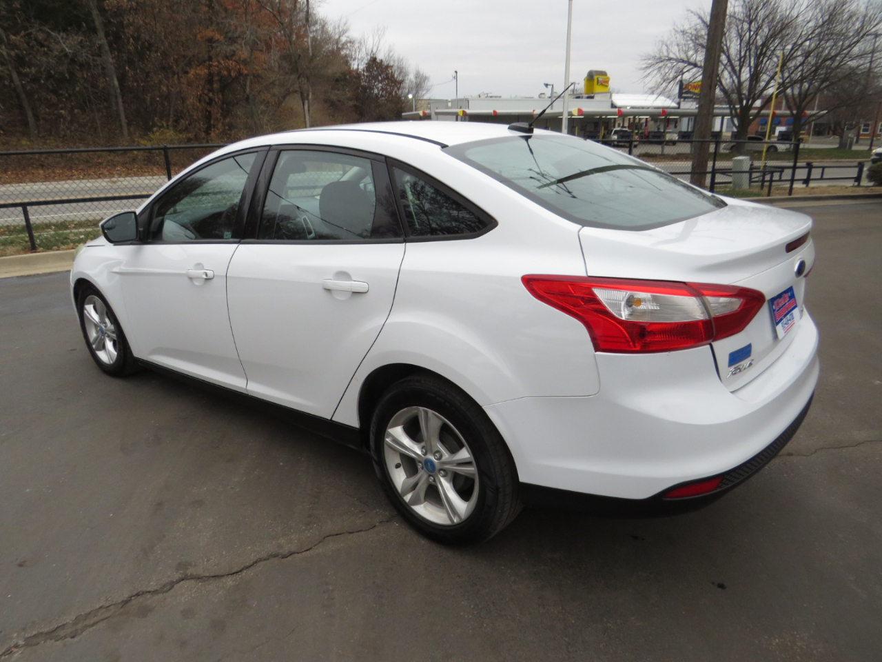 Ford Focus 4dr Sdn SE 2013