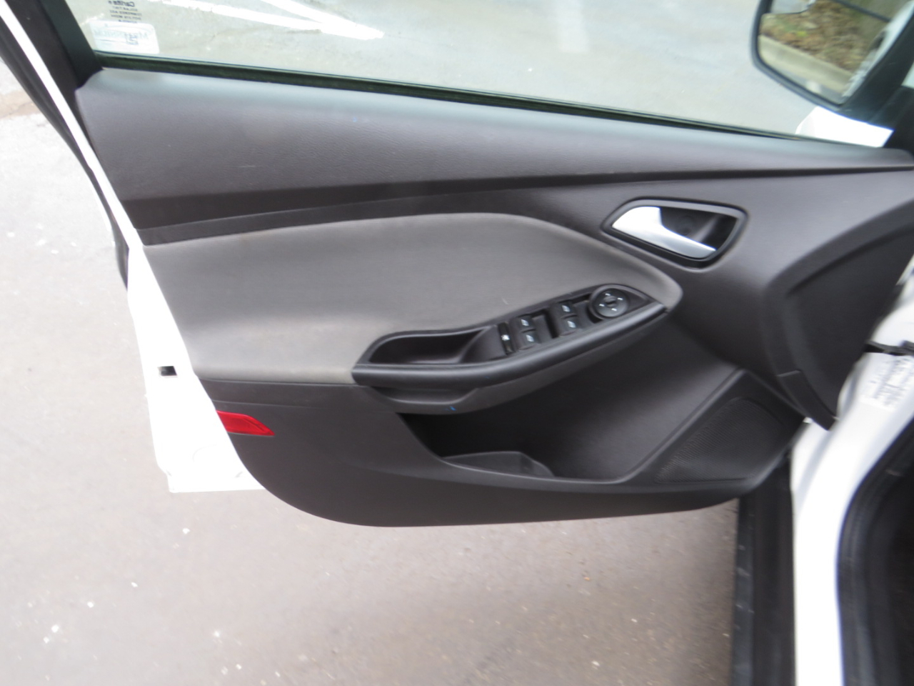 Ford Focus 4dr Sdn SE 2013