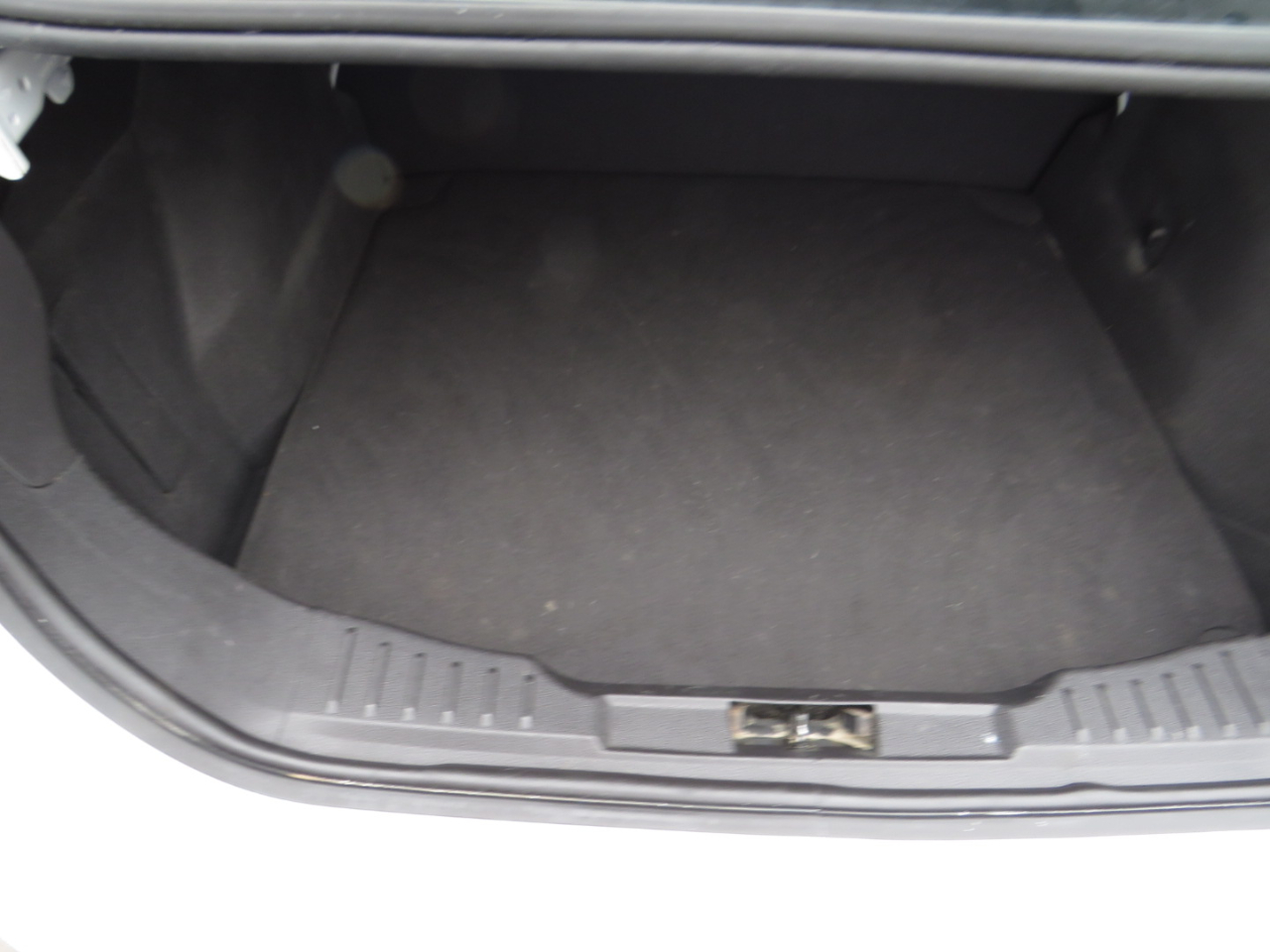 Ford Focus 4dr Sdn SE 2013