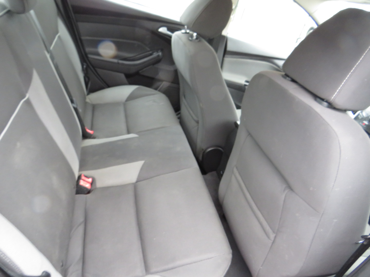 Ford Focus 4dr Sdn SE 2013