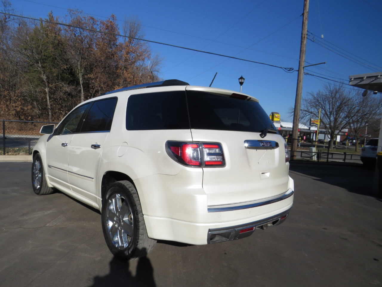 GMC Acadia AWD 4dr Denali 2015