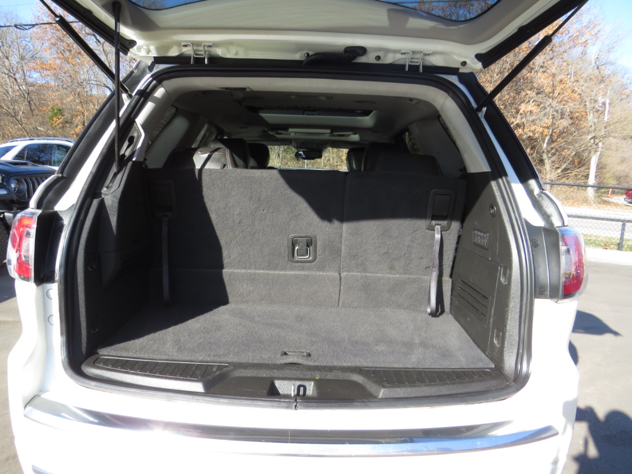 GMC Acadia AWD 4dr Denali 2015