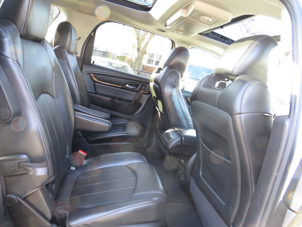 GMC Acadia AWD 4dr Denali 2015