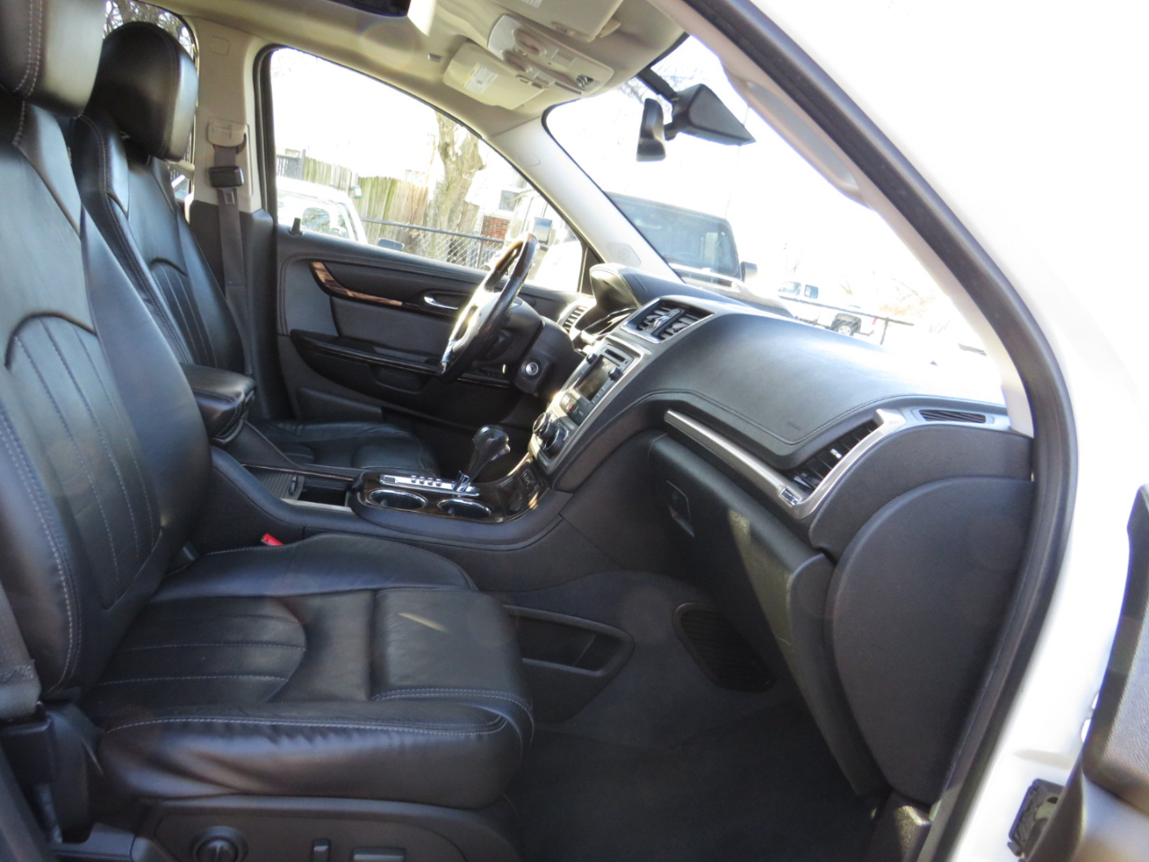 GMC Acadia AWD 4dr Denali 2015