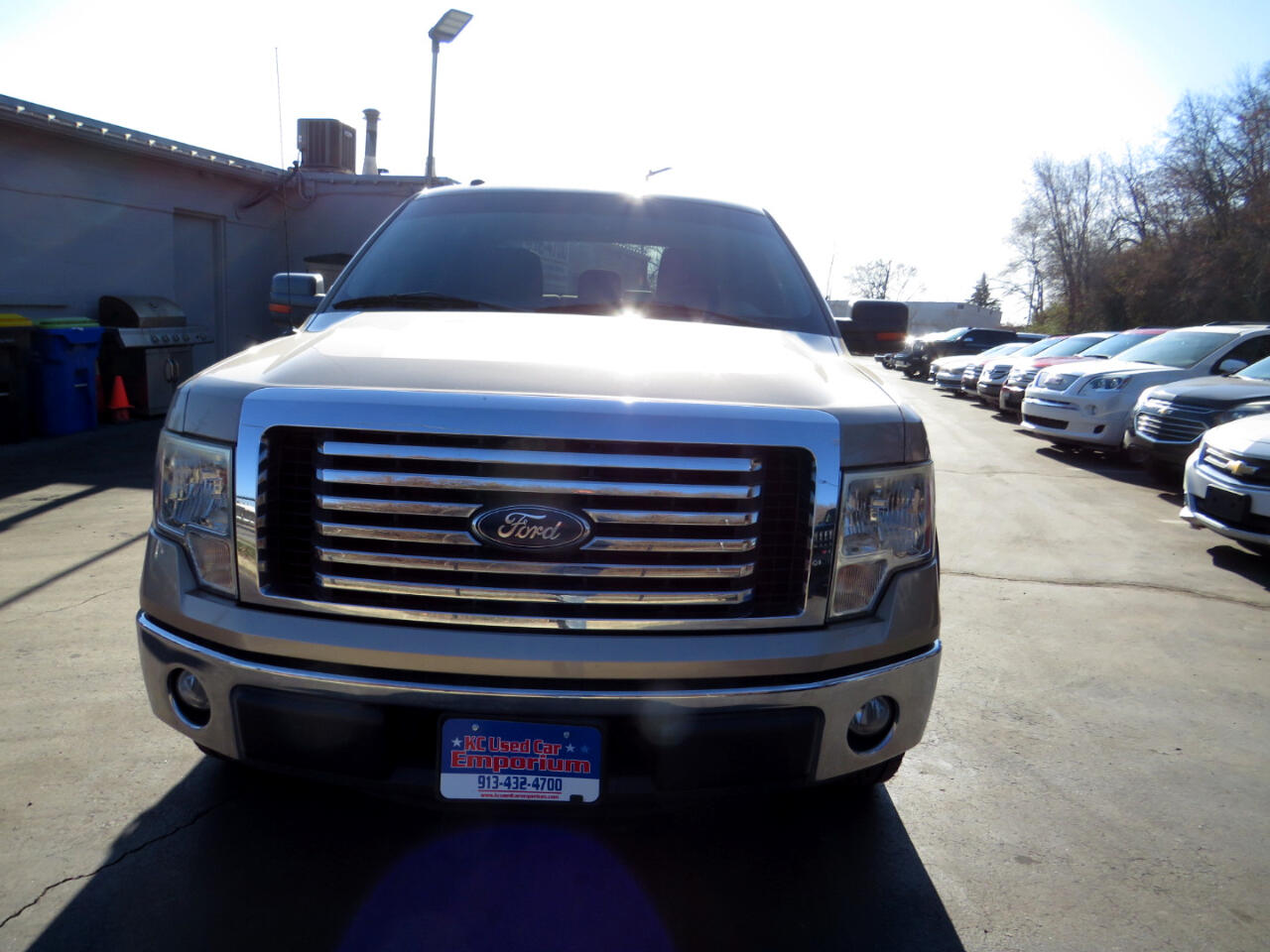 Ford F-150 2WD SuperCrew 145" XLT 2012
