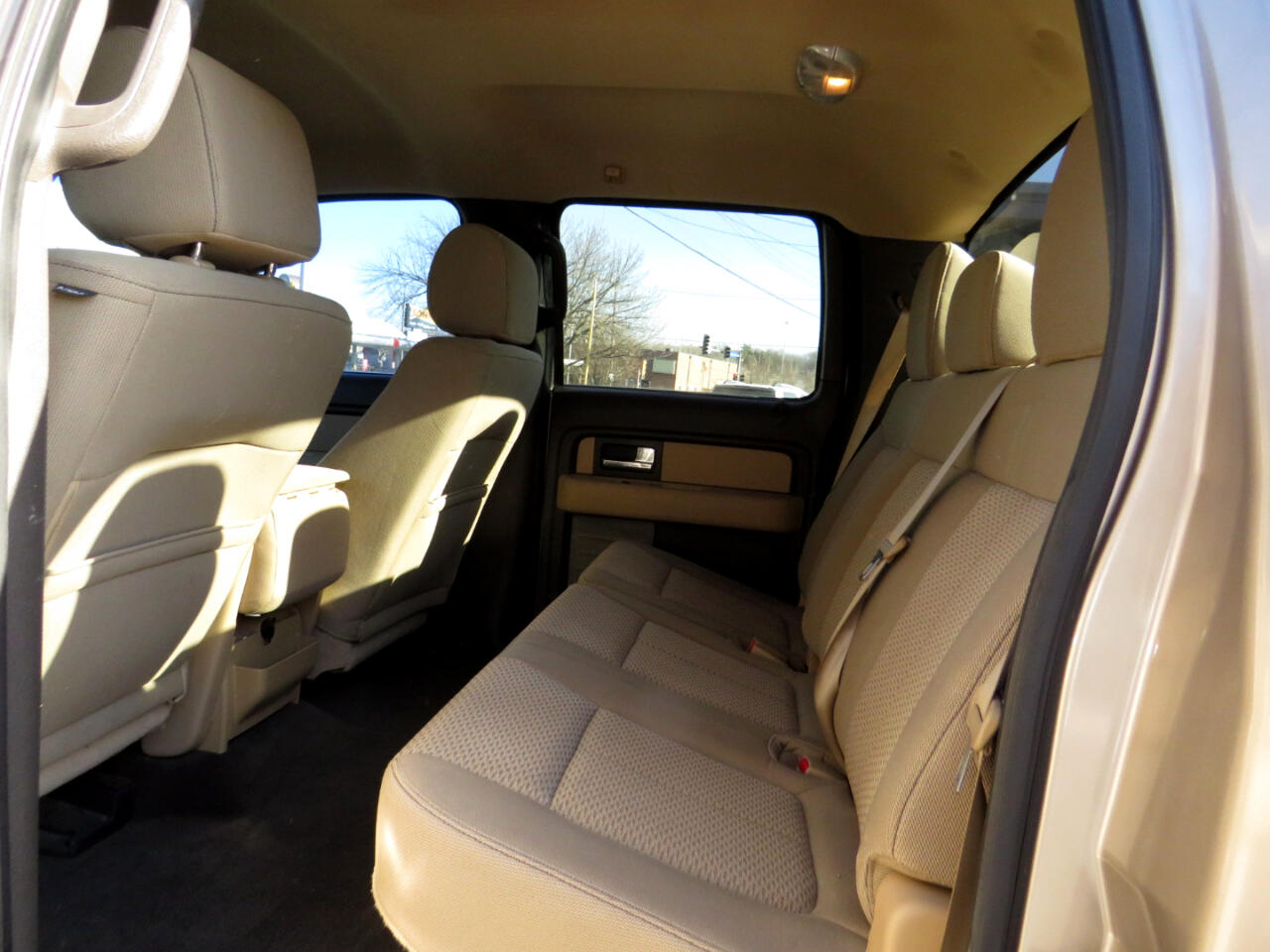 Ford F-150 2WD SuperCrew 145" XLT 2012