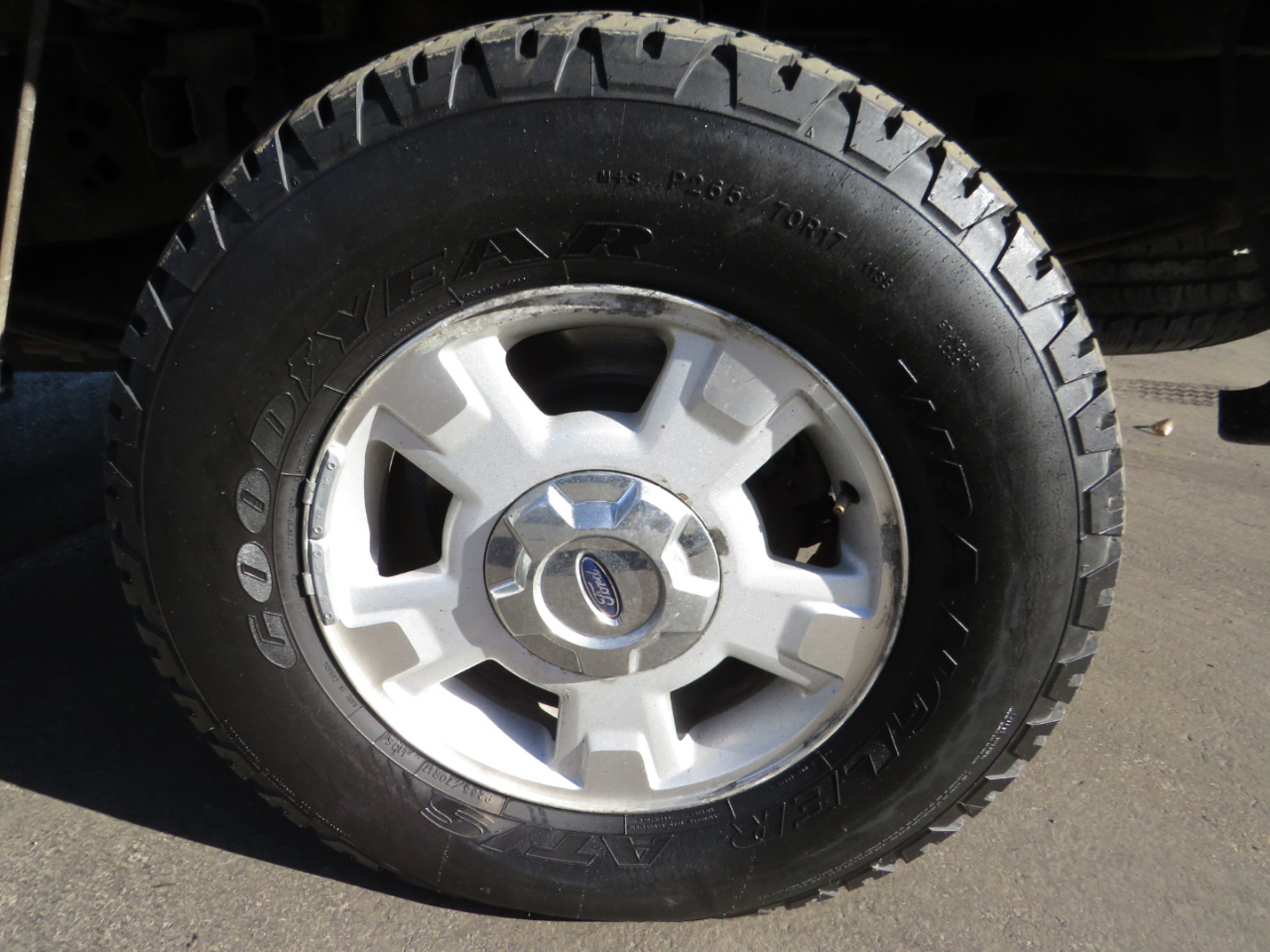 Ford F-150 4WD SuperCrew 145" Platinum 2009