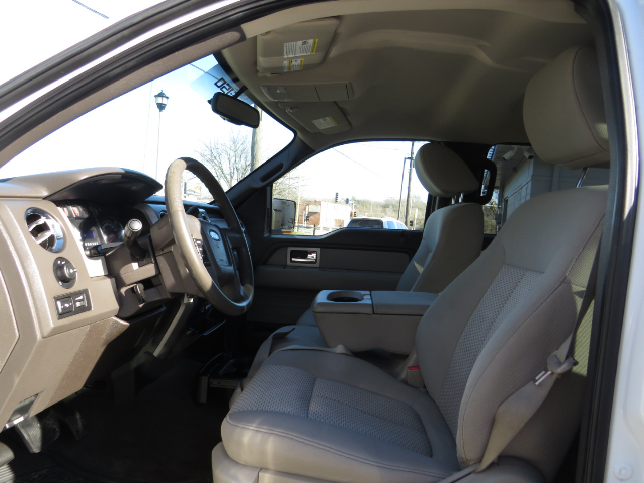 Ford F-150 4WD SuperCrew 145" Platinum 2009