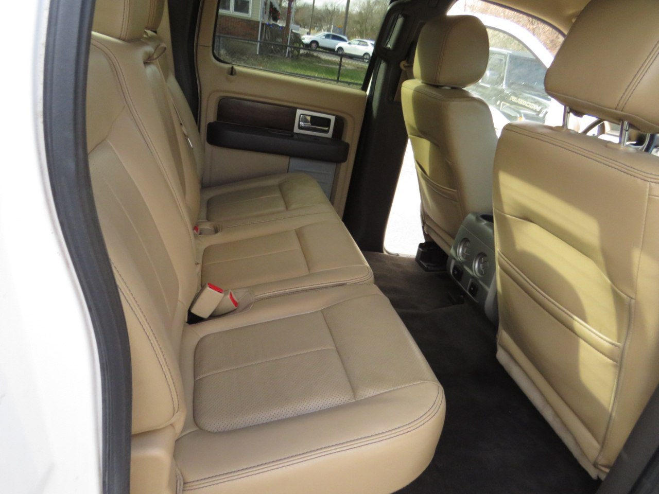 Ford F-150 4WD SuperCrew 145" Platinum 2012