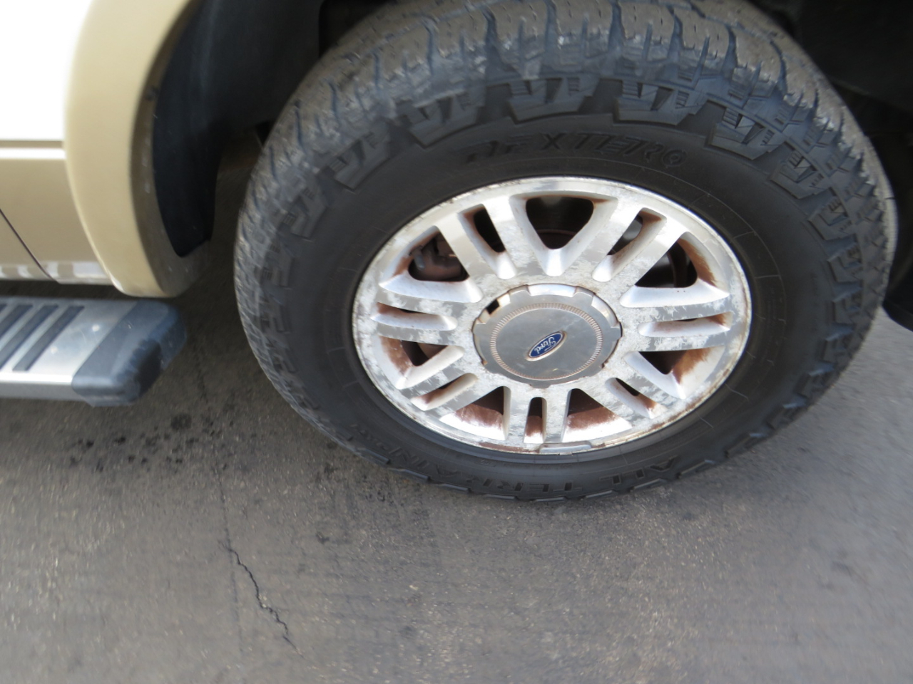 Ford F-150 4WD SuperCrew 145" Platinum 2012