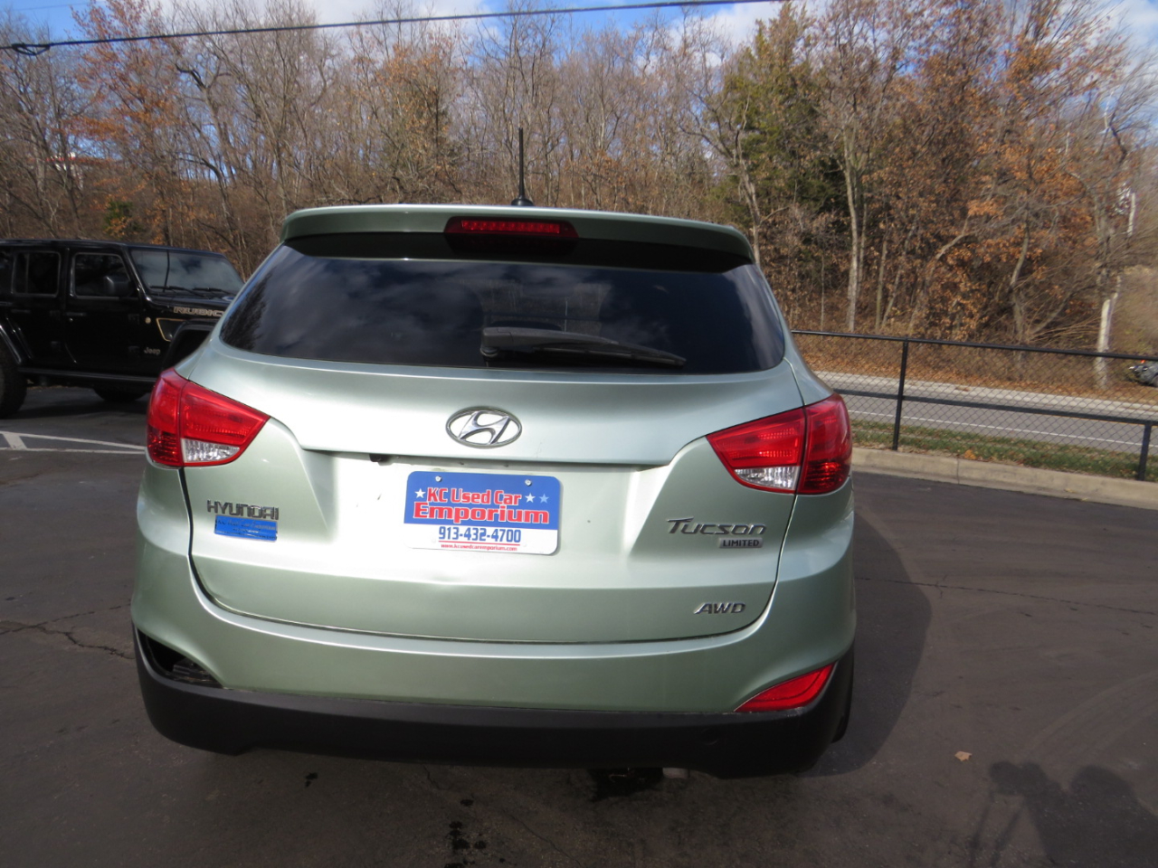 Hyundai Tucson AWD 4dr Auto Limited PZEV 2011