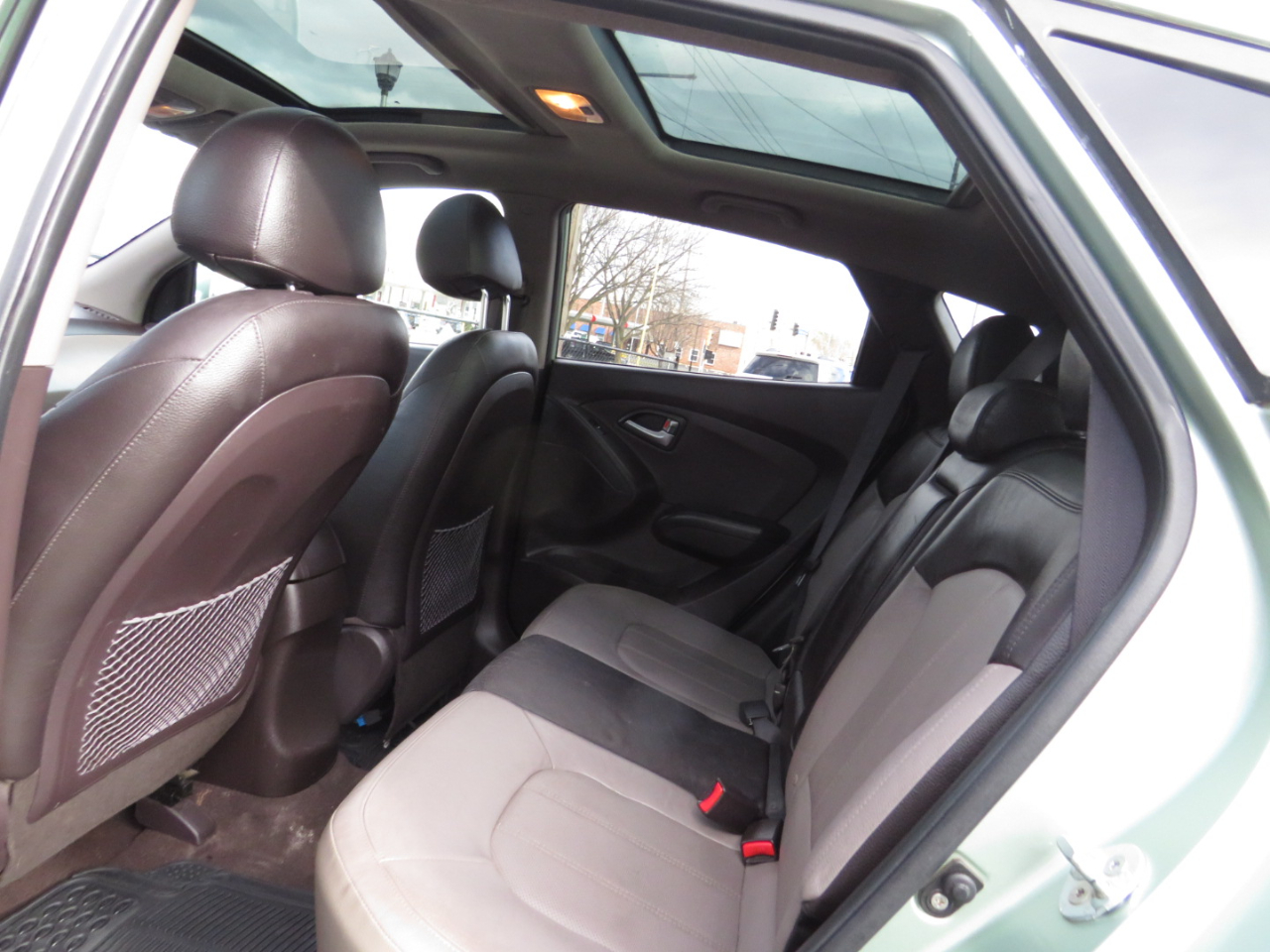 Hyundai Tucson AWD 4dr Auto Limited PZEV 2011