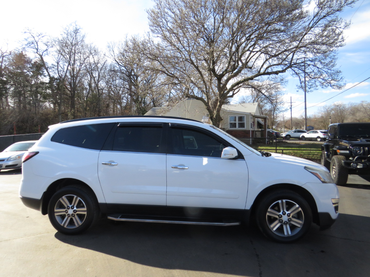 Chevrolet Traverse AWD 4dr LT w/2LT 2016