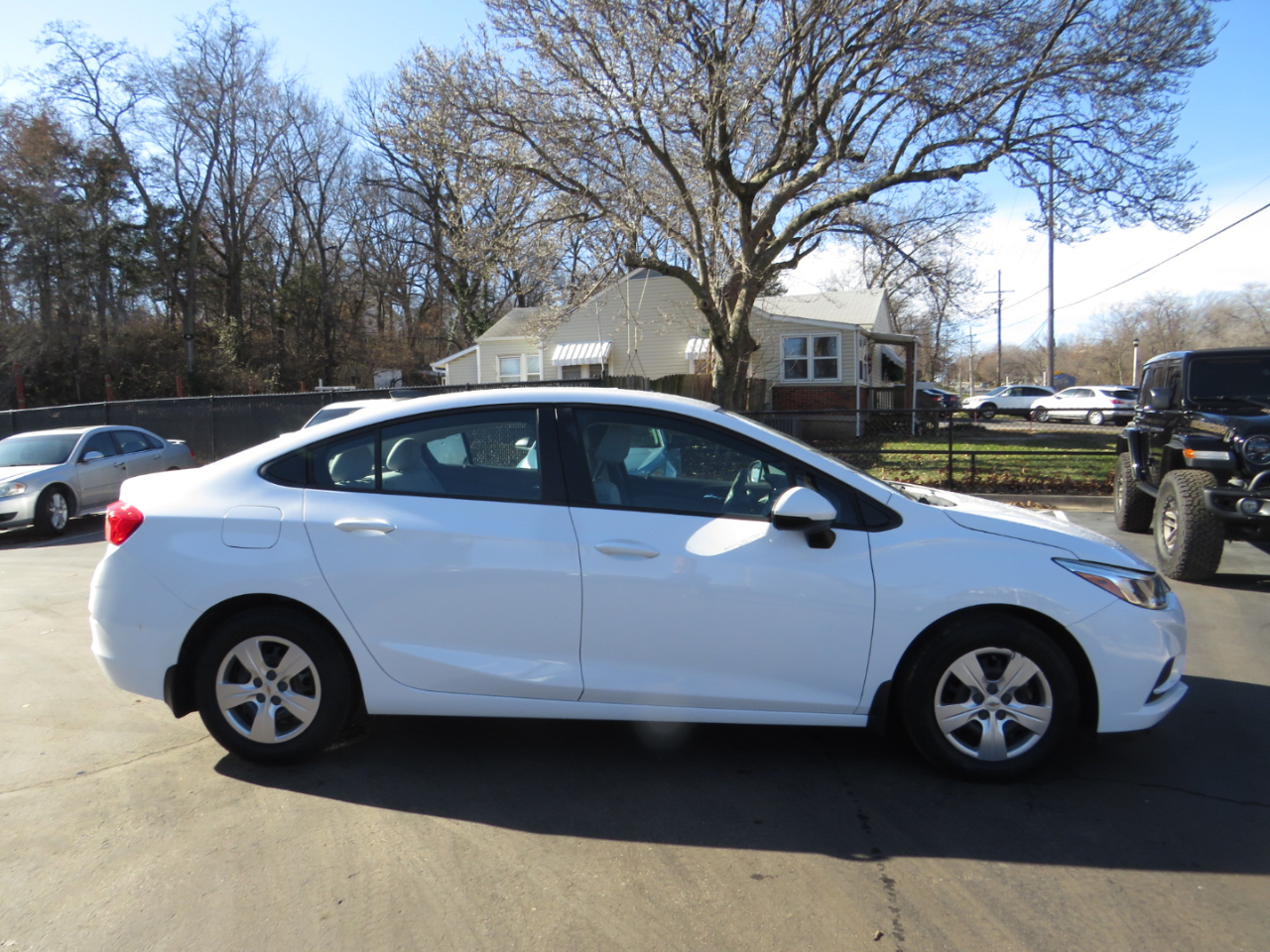 Chevrolet Cruze 4dr Sdn 1.4L LS w/1SB 2018