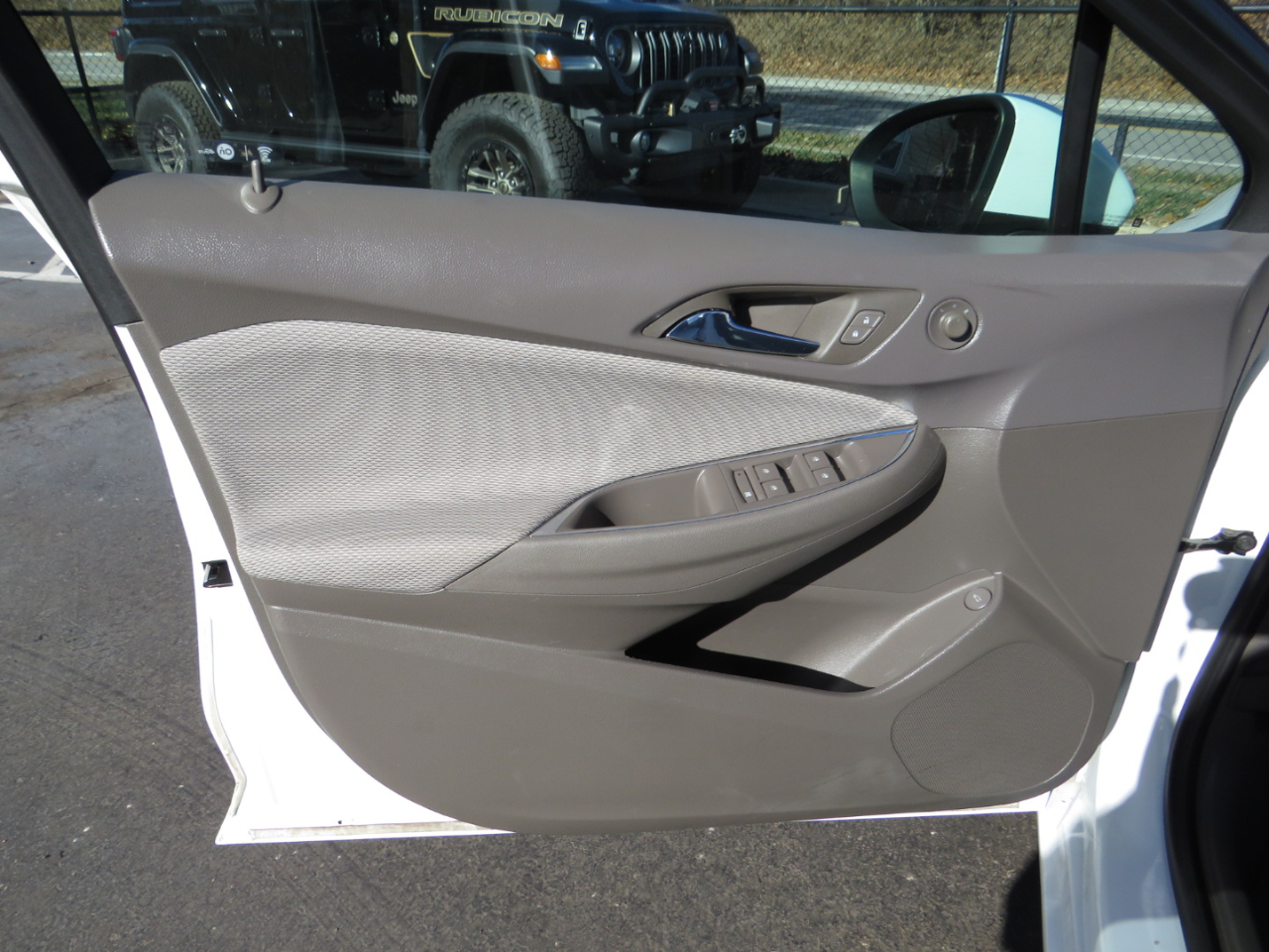 Chevrolet Cruze 4dr Sdn 1.4L LS w/1SB 2018