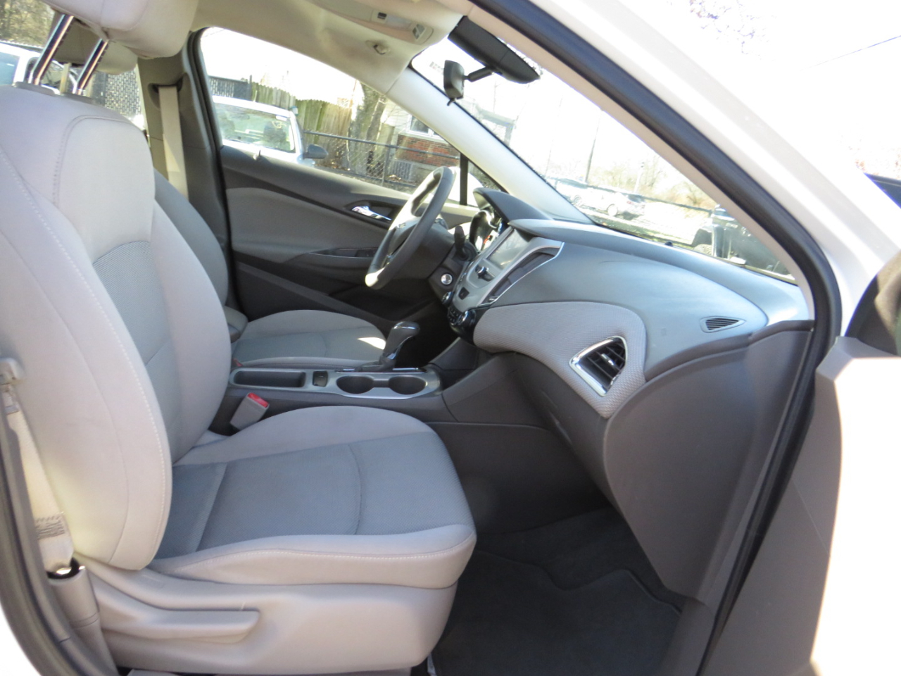 Chevrolet Cruze 4dr Sdn 1.4L LS w/1SB 2018