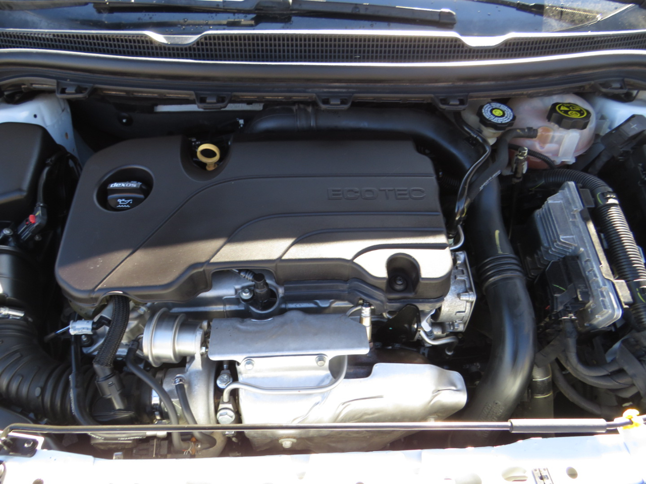 Chevrolet Cruze 4dr Sdn 1.4L LS w/1SB 2018